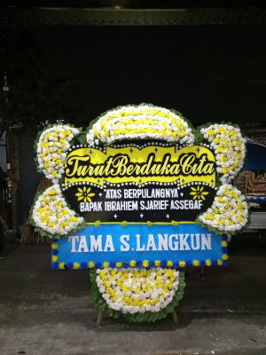 Papan Bunga Duka di Tambak